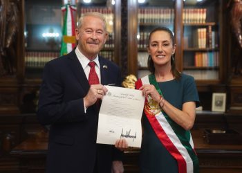 Ronald Johnson: “Estoy aquí para trabajar juntos con la presidenta Sheinbaum”