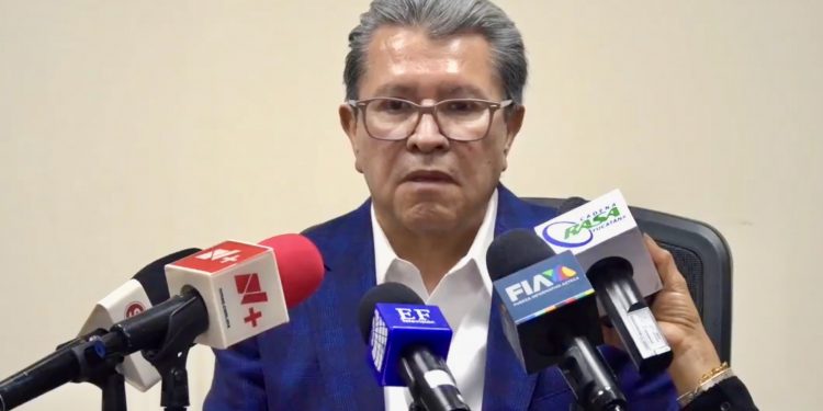 Ricardo Monreal condena asesinato de colaboradores de Brugada y respalda estrategia federal