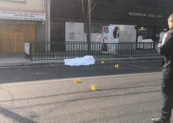 Alejandro Moreno arremete contra Morena tras asesinato de colaboradores de Clara Brugada