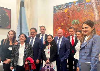 Polémica por impuesto a remesas; legisladores acusan a gobierno de celebrar un fracaso