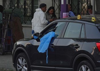 Separan del cargo a dos jefes policiacos por presunta manipulación de evidencias en asesinato de Ximena Guzmán y José Muñoz