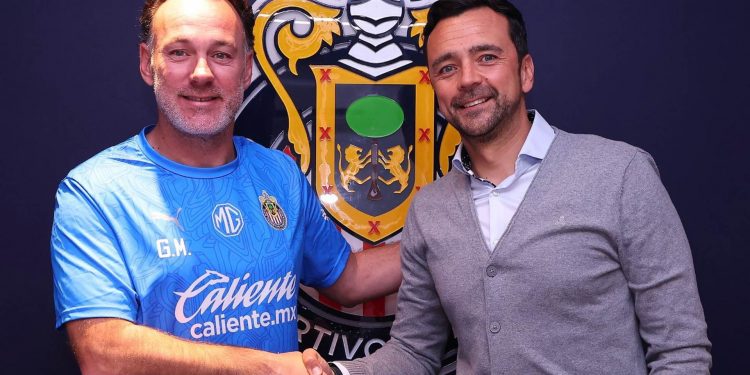 Gabriel Milito es el nuevo director técnico de Chivas para el Apertura 2025