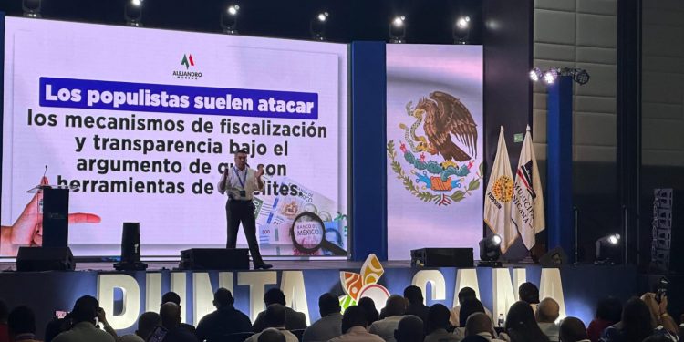 Populismo amenaza a América Latina, advierte Alejandro Moreno