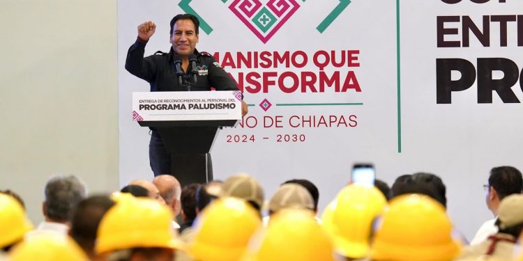 Gobernador de Chiapas reconoce a brigadas de salud como “guerreros contra el paludismo”
