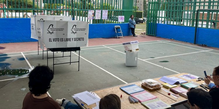 “Montaje grotesco”: PRI rechaza elección judicial impulsada por Morena