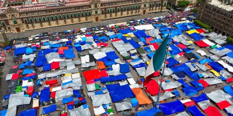 Sheinbaum descarta uso de fuerza pública contra protestas de la CNTE
