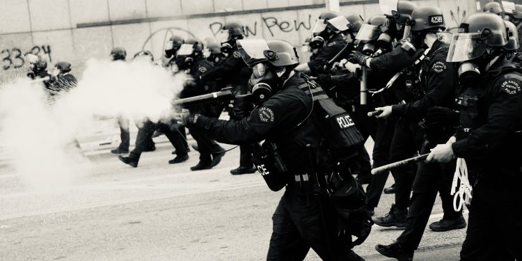 Trump despliega 2.000 soldados de la Guardia Nacional en Los Ángeles ante protestas por redadas migratorias