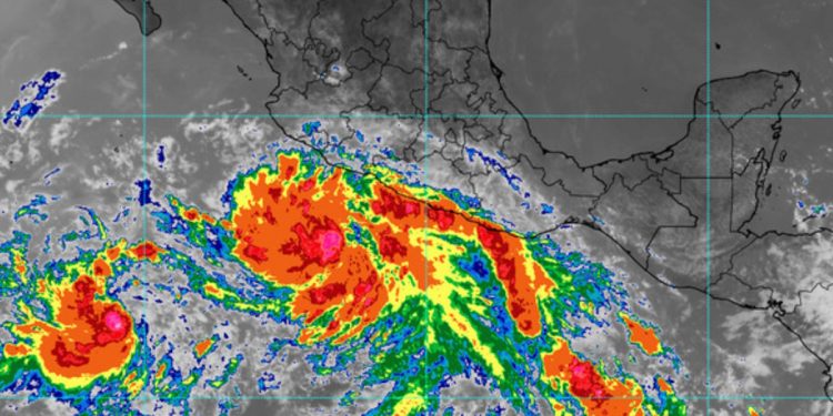 Tormenta tropical “Bárbara” se forma frente a costas de Guerrero y podría convertirse en huracán