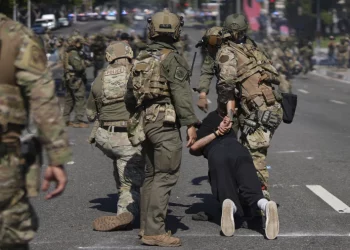 Fernández Noroña: Redadas migratorias en EEUU son una política injusta y violatoria de derechos humanos