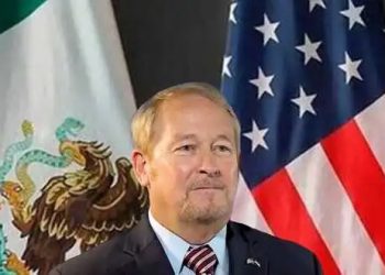 Solicitan reunión urgente con embajador de EEUU para abordar trato inhumano a migrantes mexicanos