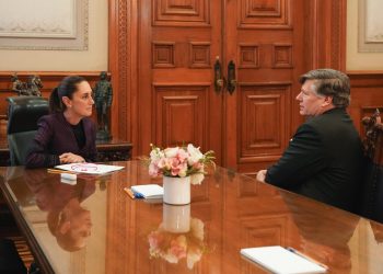 Sheinbaum se reúne con Christopher Landau para fortalecer relación México–Estados Unidos