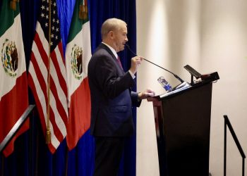 Embajador Johnson aclara: No hay alivios arancelarios a cambio de indagar a políticos