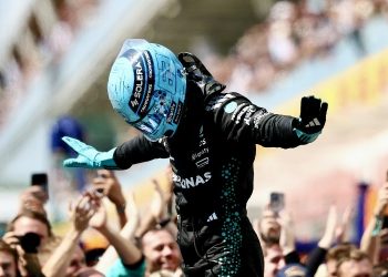 George Russell domina en Montreal y logra primera victoria de Mercedes; Norris y Piastri protagonizan choque