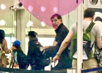 Fernández Noroña vuela a Roma y pausa sus actividades en el Senado