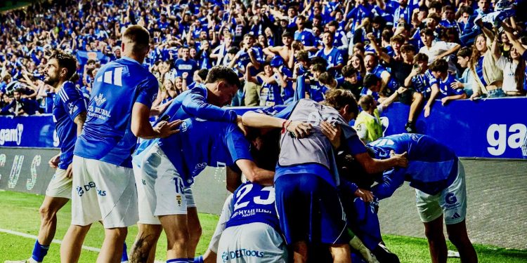 Real Oviedo regresa a Primera tras 24 años con épica remontada y victoria sobre Mirandés