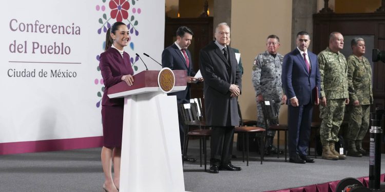 Oposición acusa a Sheinbaum de buscar control del INE con su reforma electoral