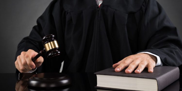 PRI, MC y Morena difieren sobre propuesta de Sheinbaum de “jueces sin rostro”