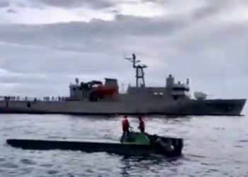 Asegura Marina semisumergible con más de 3.5 toneladas de cocaína en costas de Guerrero