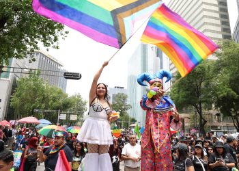 Histórica Marcha del Orgullo reúne a 800 mil en CDMX