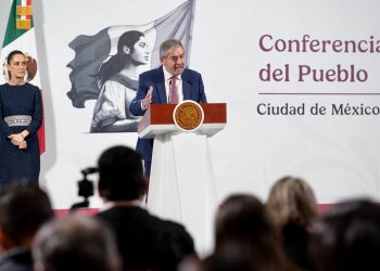 Nuevo modelo consular garantiza atención digital, protección legal y acompañamiento integral a mexicanos en el exterior: Juan Ramón de la Fuente