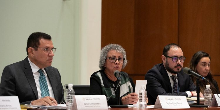 Economía mexicana crece 0.7% en segundo trimestre, impulsada por consumo interno: SHCP