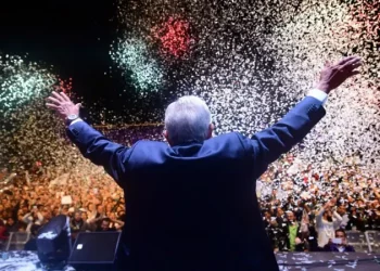 “La 4T sigue más viva que nunca”, Morena celebra 7 años del triunfo de AMLO