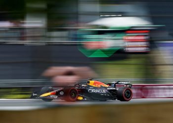 Verstappen pone a Red Bull en la pole en Silverstone
