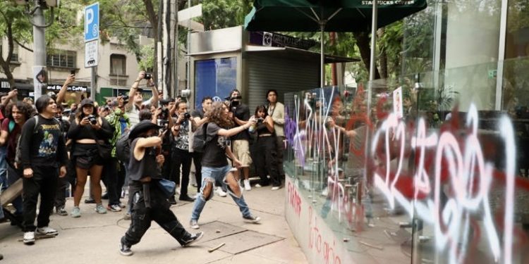 “Ni xenofobia, ni racismo, ni clasismo”, Sheinbaum condena discursos de odio en la capital