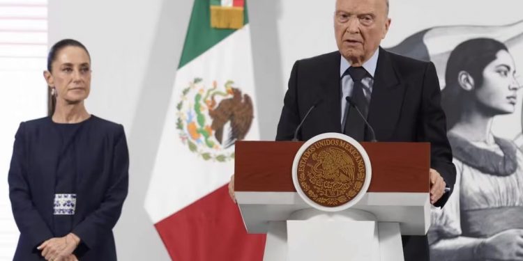 FGR abre investigación contra Peña Nieto por sobornos ligados a Pegasus