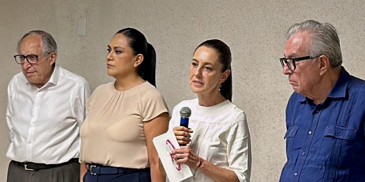 Sheinbaum vs. abogado de Ovidio Guzmán por pacto con EEUU