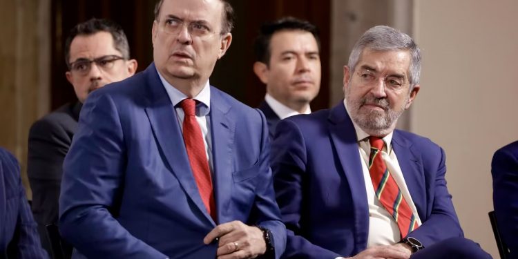 Alejandro Moreno exige destitución de De la Fuente y Ebrard; “son una vergüenza nacional”