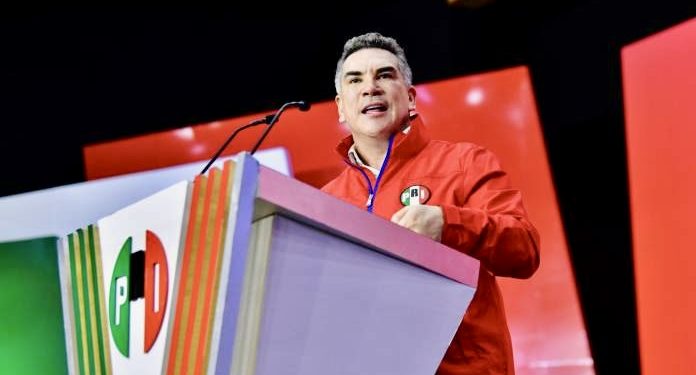 “Lo verdaderamente antipatriota es pactar con el narco”, Alito Moreno responde a Sheinbaum