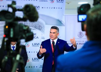 Alito Moreno acusa a Morena de vínculos criminales y advierte crisis institucional