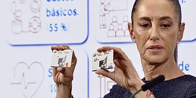 Presenta gobierno de México nueva Tarjeta del Bienestar para envío de remesas sin impuestos desde EU