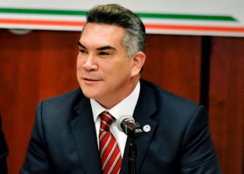 Alejandro Moreno acusa a Morena de perseguir periodistas y traicionar al pueblo de México