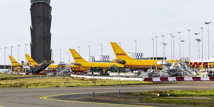 Sheinbaum defiende traslado de carga al AIFA: “No hay razón para sanciones”