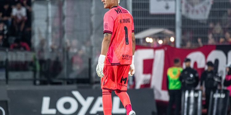 Keylor Navas deja Newell’s y se incorpora a Pumas