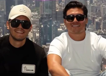 Hermanos mexicanos detenidos en “Alcatraz de los Caimanes” regresan al país sin cargos