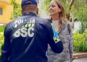 Ordenan a “Lady Racista” disculparse con policía y hacer servicio social en Conapred