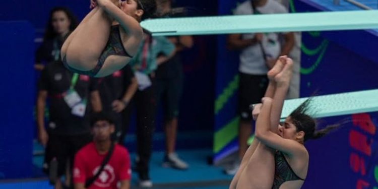 Mexicanas Lía y Mia Cueva ganan histórico bronce en Mundial de Deportes Acuáticos en Singapur