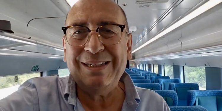 Moreira exige comparecencia del director del Tren Maya por sobrecostos, pérdidas millonarias y daño ambiental