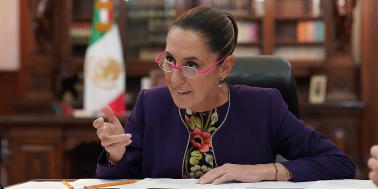 Trump y Sheinbaum acuerdan extensión de aranceles a México por 90 días