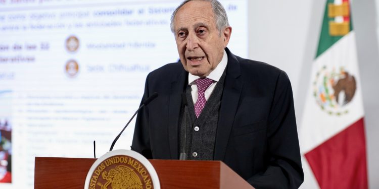 Brote de sarampión en Chihuahua suma 2,942 casos; Salud amplía vacunación hasta los 49 años