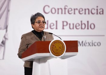 Raquel Buenrostro exhibe pensiones desproporcionadas en Pemex y Luz y Fuerza del Centro