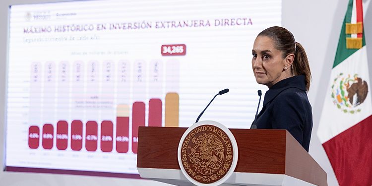 “Ni los aranceles pudieron con la economía mexicana”; Sheinbaum celebra histórica inversión extranjera directa en México