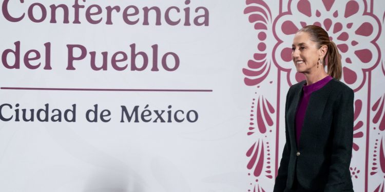 Sheinbaum declara “fin de una era” en la Suprema Corte antes de su relevo