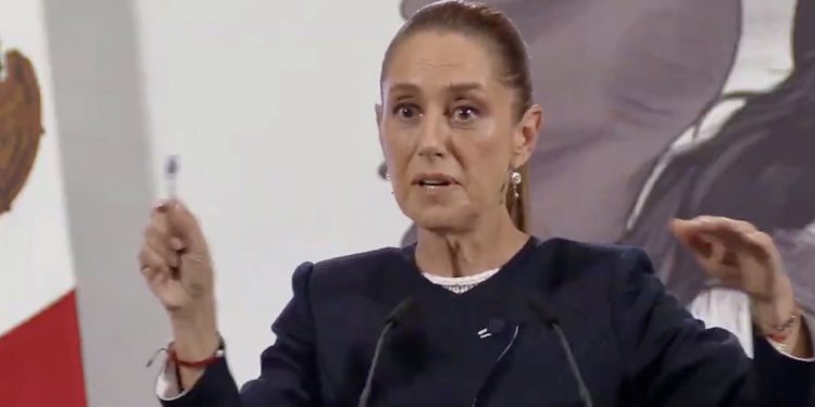 Sheinbaum destaca que la DEA equiparó a Genaro García Luna con “El Chapo” Guzmán y “El Mayo” Zambada