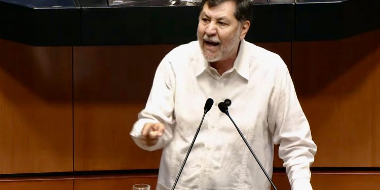 Fernández Noroña convoca sesión extraordinaria para su desagravio tras agresión de legisladores del PRI