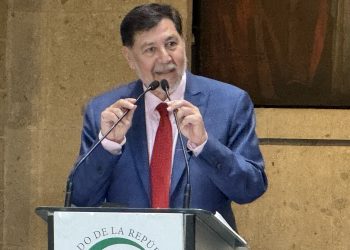 Fernández Noroña rinde informe de actividades como presidente del Senado entre tamales, mariachi y llamados a la austeridad