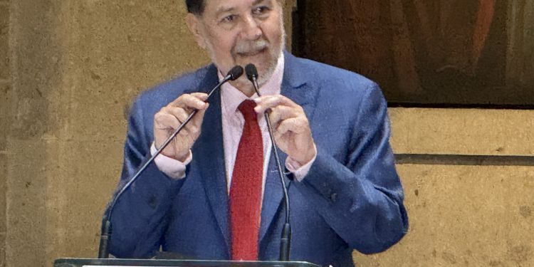 Fernández Noroña rinde informe de actividades como presidente del Senado entre tamales, mariachi y llamados a la austeridad